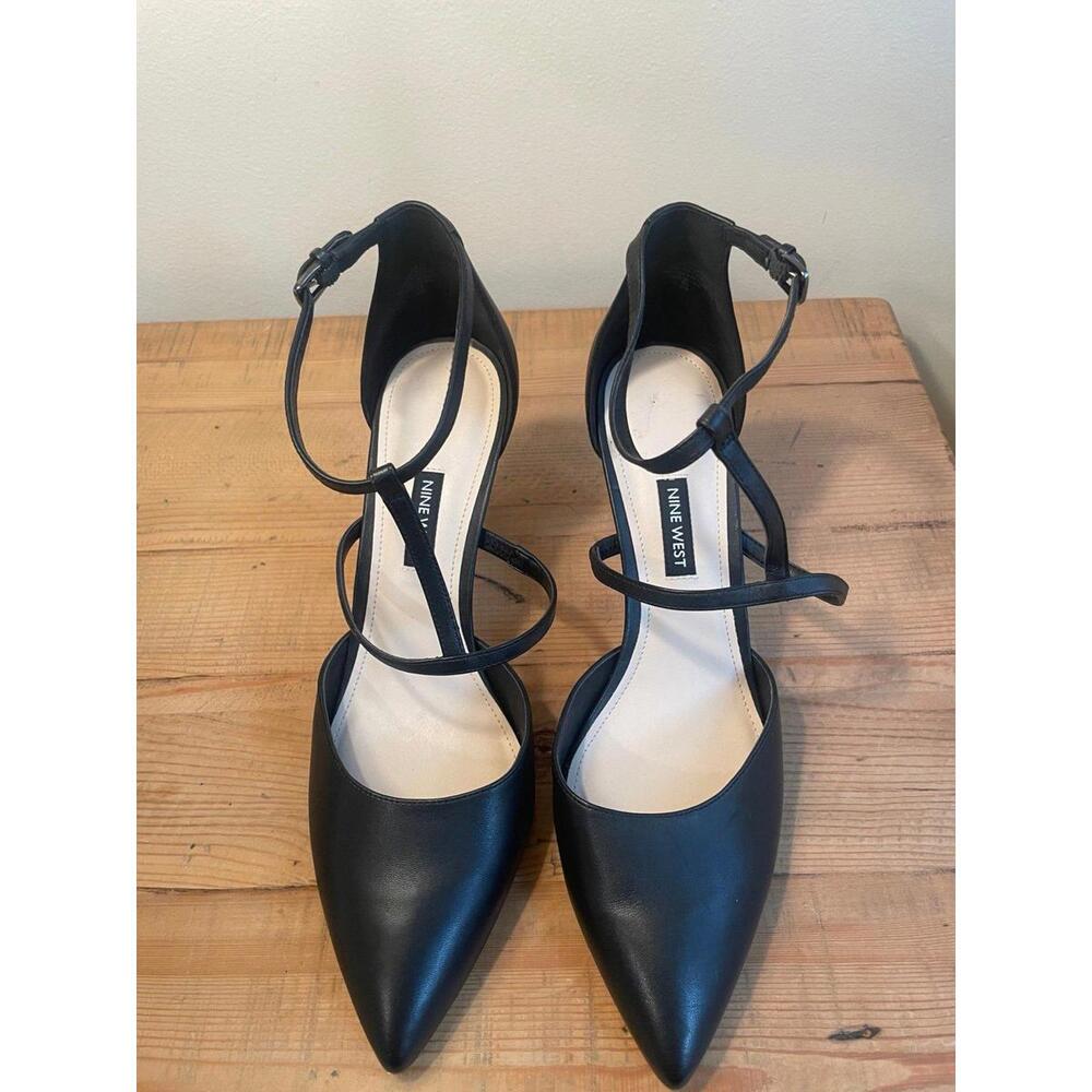 Nine West Cintia T-Strap Pumps – Black (Size 10)
